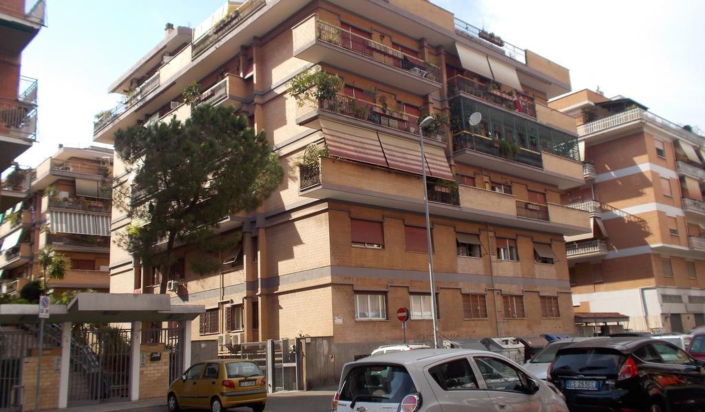 Roma Tourist House Ξενοδοχείο Εξωτερικό φωτογραφία
