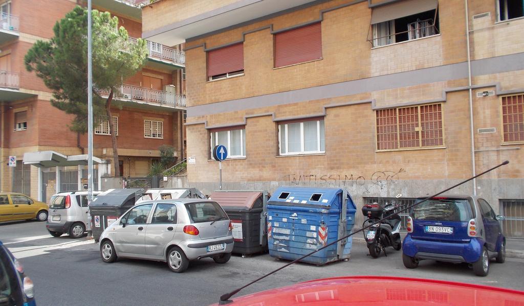 Roma Tourist House Ξενοδοχείο Εξωτερικό φωτογραφία